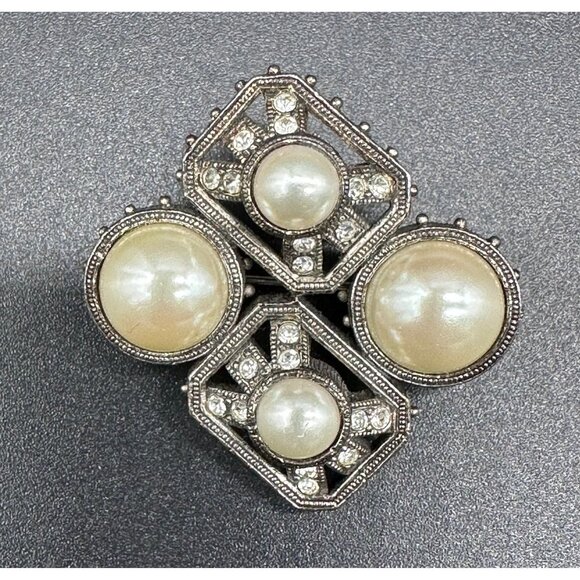 Vintage Brooch Pin Faux Pearl Rhinestones Silver Tone Victorian Style Jewelry - Picture 2 of 7